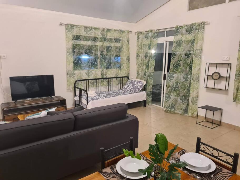Taharu'U Guest House By The Beach Papara Exterior foto